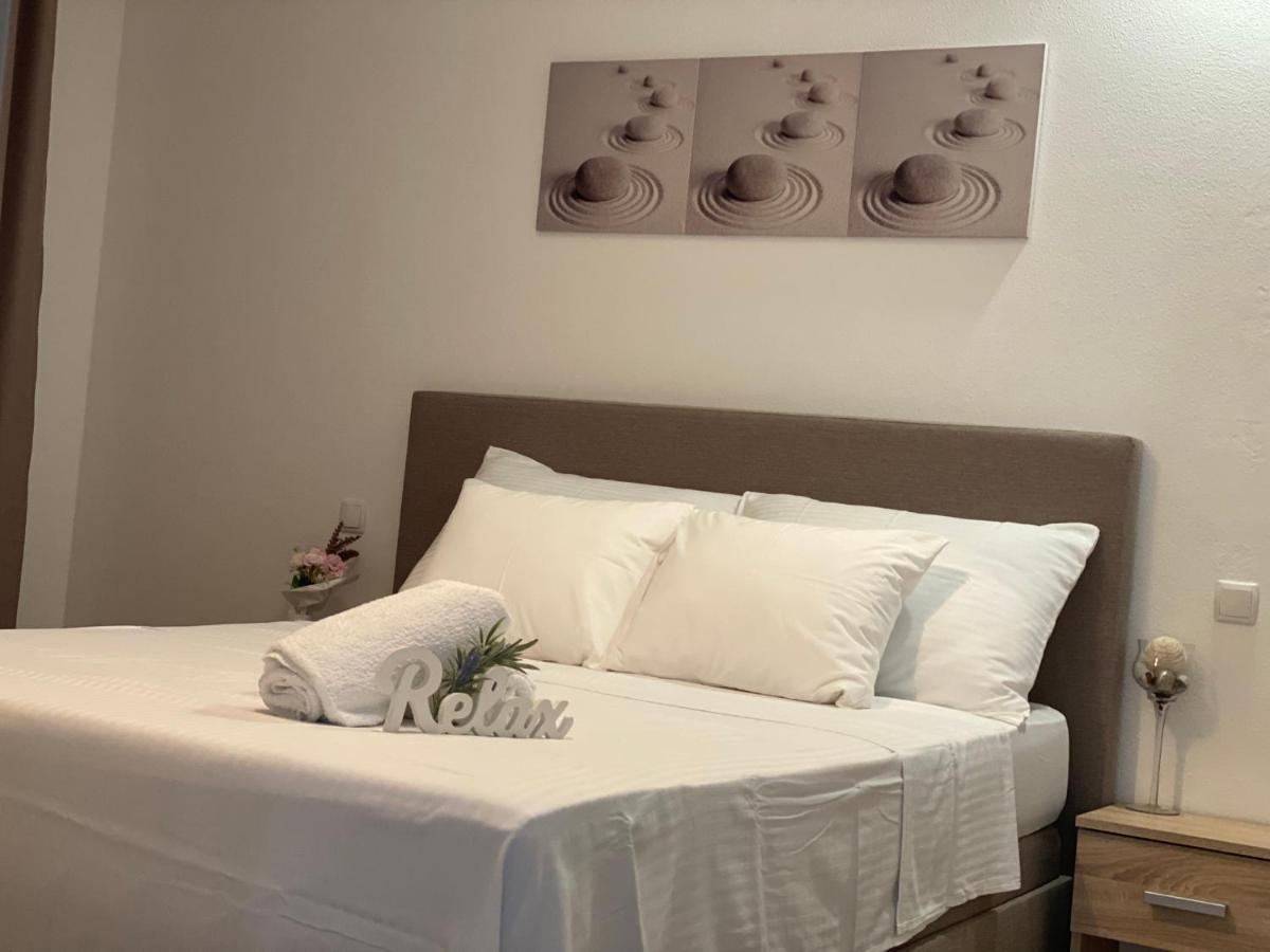Apartment Komljenovic Pola Esterno foto
