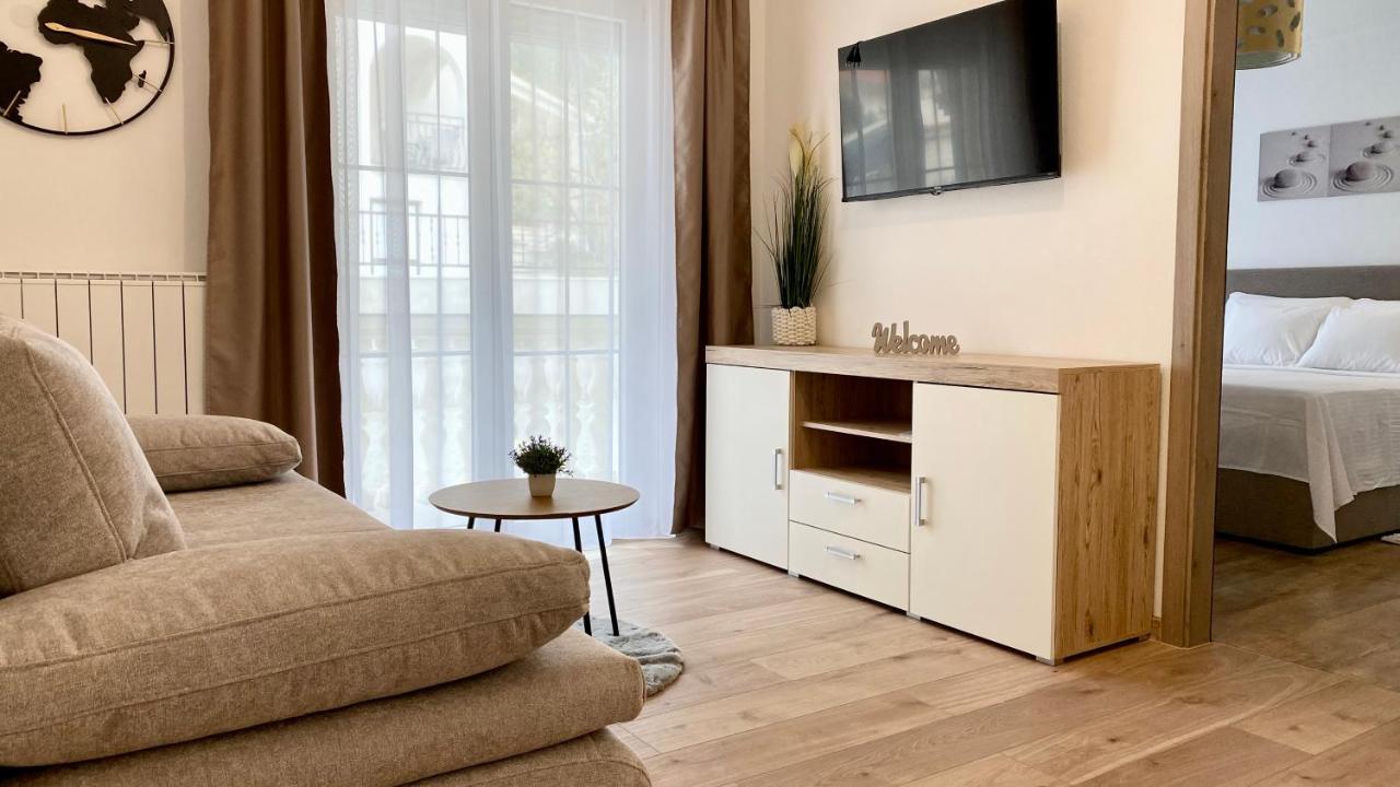 Apartment Komljenovic Pola Esterno foto