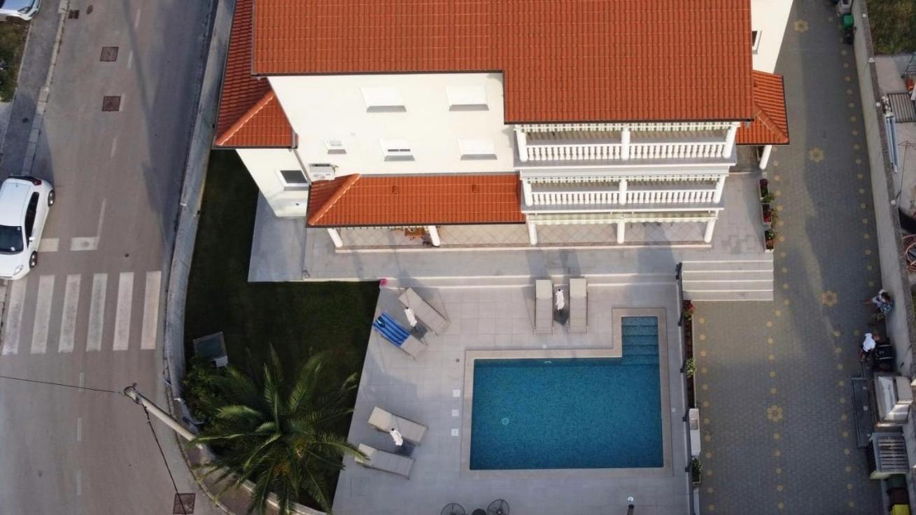 Apartment Komljenovic Pola Esterno foto