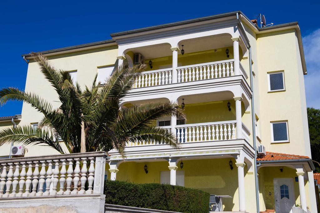 Apartment Komljenovic Pola Esterno foto