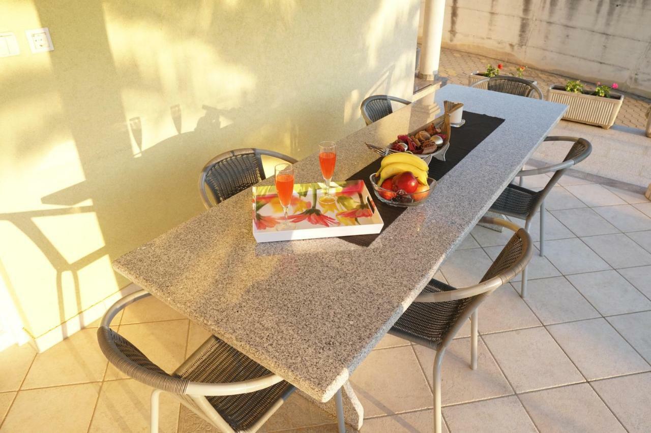 Apartment Komljenovic Pola Esterno foto